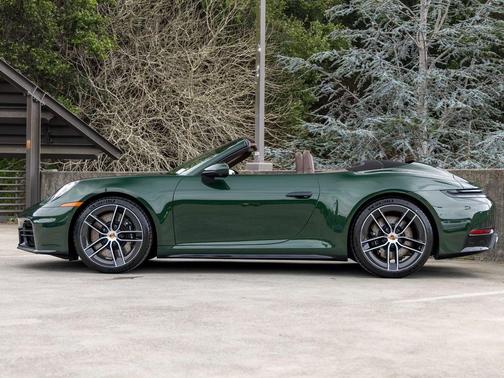 2026 Porsche 911 Carrera 4S Cabriolet