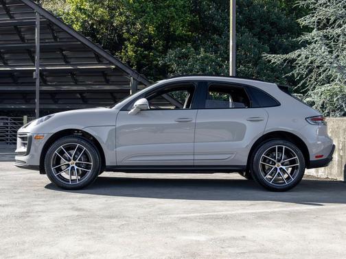 Chalk 2026 Porsche Macan Macan