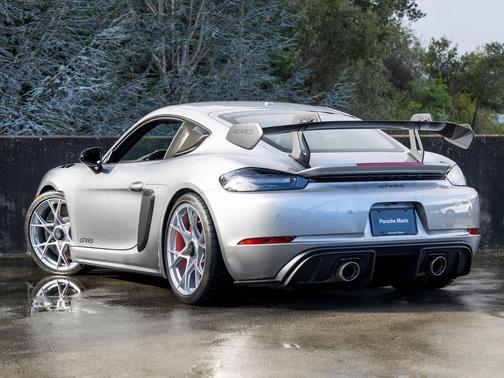 2025 Porsche 718 Cayman GT4 RS