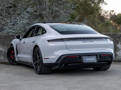 2024 Porsche Taycan GTS