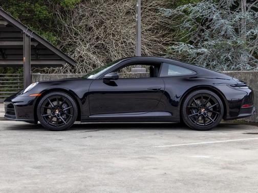 2026 Porsche 911 Carrera