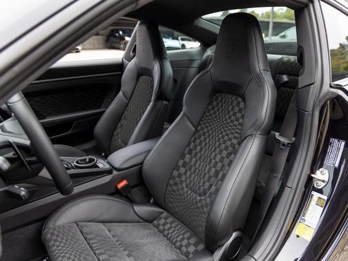 2026 Porsche 911 Carrera