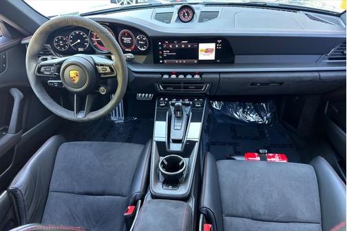 2022 Porsche 911 Carrera GTS