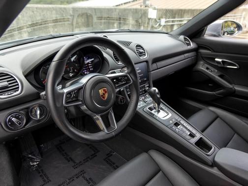 2024 Porsche 718 Boxster Base