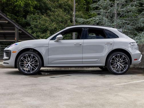 Chalk 2026 Porsche Macan Macan