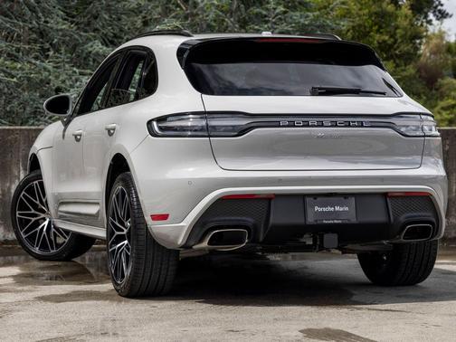 Chalk 2026 Porsche Macan Macan