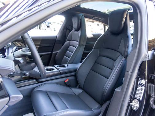 Jet Black Metallic 2026 Porsche Taycan 4