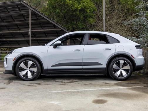 2024 Porsche Macan 4