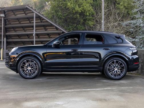 2025 Porsche Cayenne Cayenne