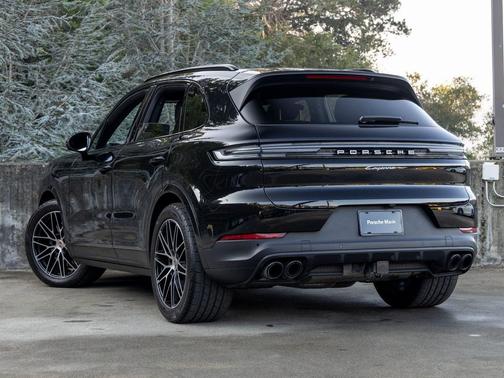 2025 Porsche Cayenne Cayenne