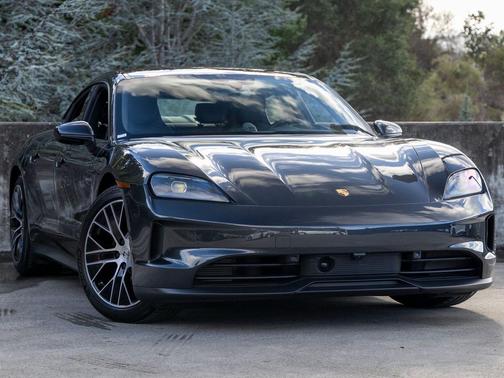 2025 Porsche Taycan Taycan