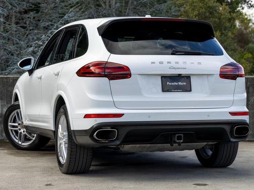 2018 Porsche Cayenne Platinum Edition