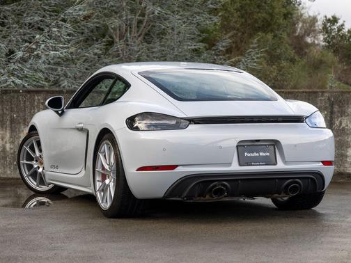 2024 Porsche 718 Cayman GTS 4.0