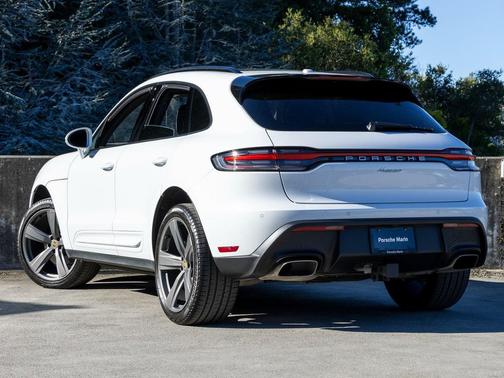 2025 Porsche Macan 