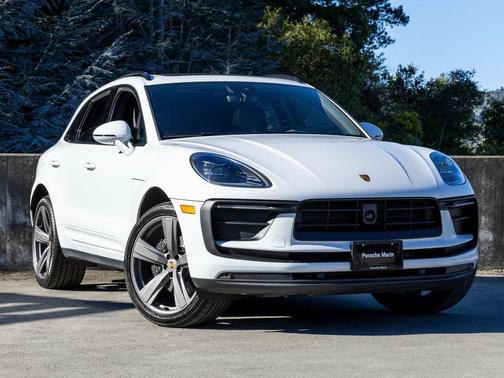 2025 Porsche Macan 