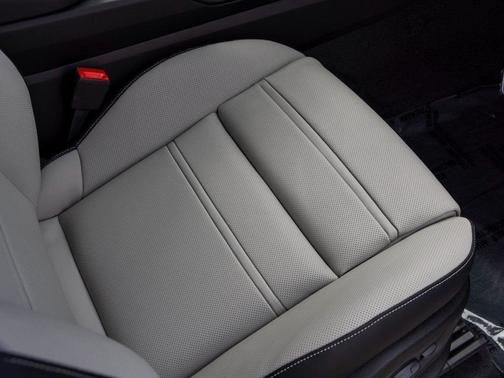 2025 Porsche Cayenne Cayenne