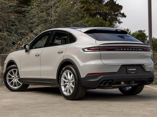2025 Porsche Cayenne 
