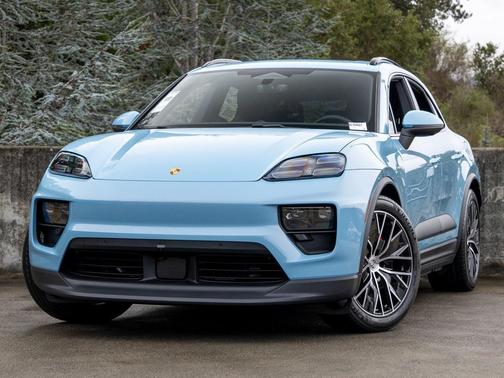 2025 Porsche Macan 4S