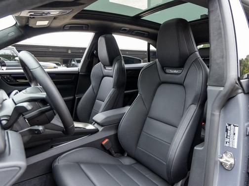 Slate Grey Neo 2025 Porsche Macan Macan Electric Turbo