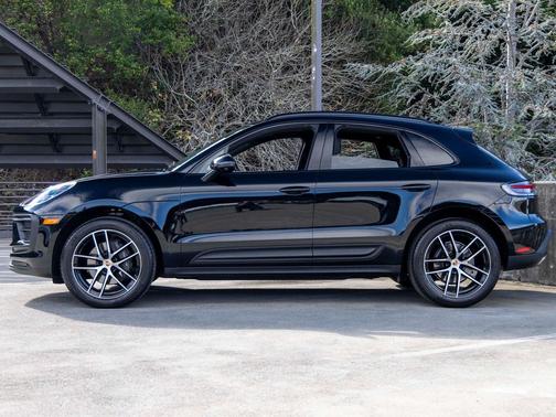 2023 Porsche Macan T