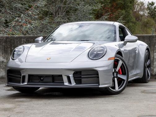 2025 Porsche 911 Carrera S