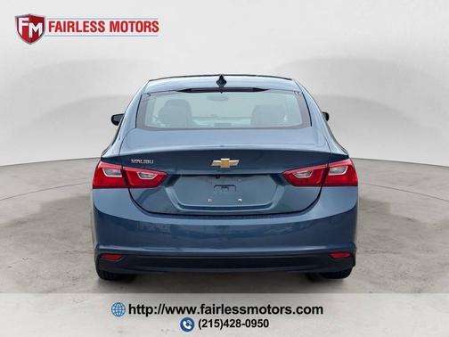 Lakeshore Blue Metallic 2024 Chevrolet Malibu 1LS