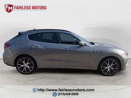 Grigio Metallic 2019 Maserati Levante S