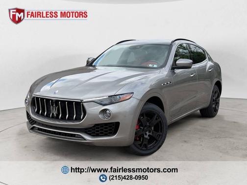 Grigio Metallic 2019 Maserati Levante S