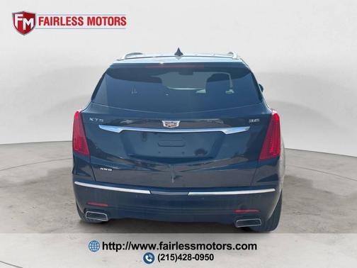 Manhattan Noir Metallic 2019 Cadillac XT5 Premium Luxury