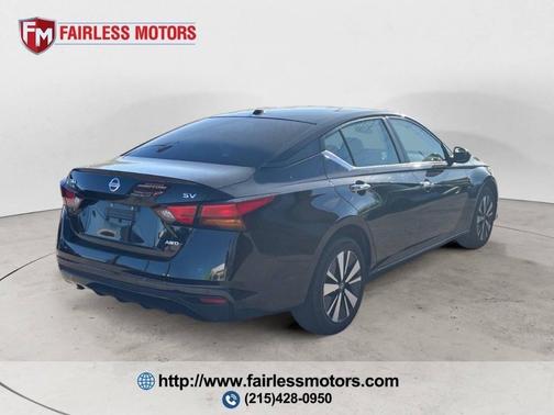 Super Black 2021 Nissan Altima 2.5 SV