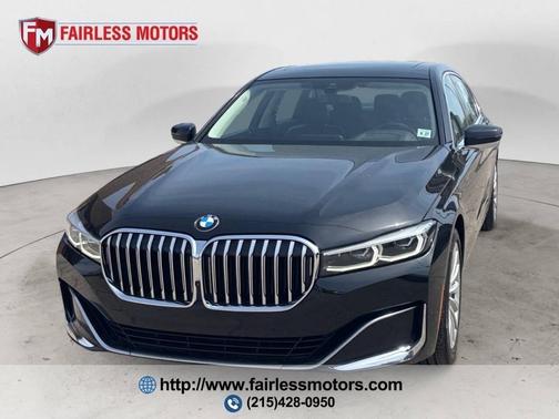 Black Sapphire Metallic 2022 BMW 740 i xDrive