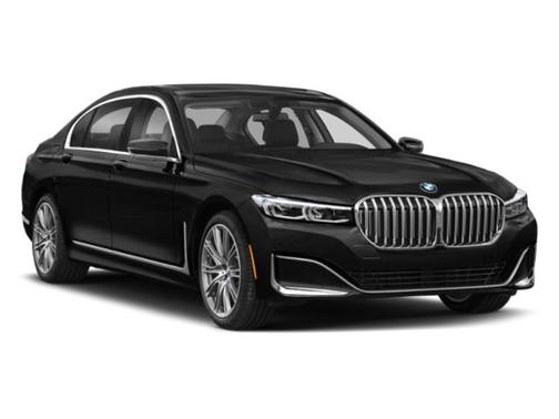 Black Sapphire Metallic 2022 BMW 740 i xDrive