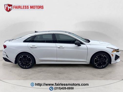 Glacial White Pearl 2024 Kia K5 GT-Line