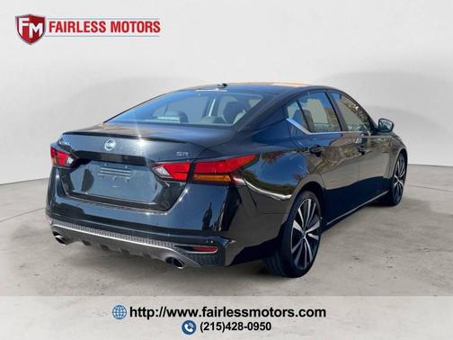 2021 Nissan Altima SR FWD