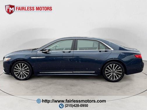 2017 Lincoln Continental Select