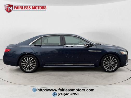 2017 Lincoln Continental Select