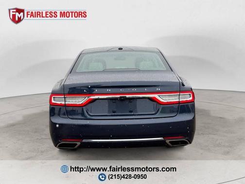 2017 Lincoln Continental Select