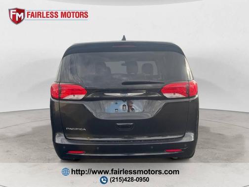 2019 Chrysler Pacifica L