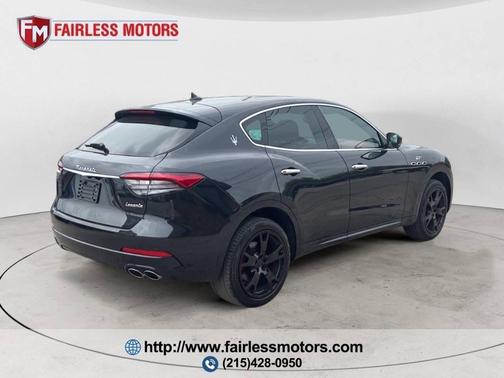 Nero Ribelle Metallic 2022 Maserati Levante GT