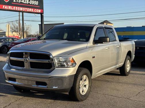 2019 RAM 1500 SLT