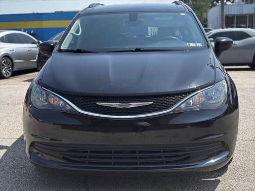 2020 Chrysler Voyager LXI
