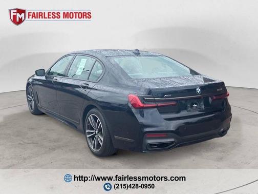 Black Sapphire Metallic 2022 BMW 750 i xDrive