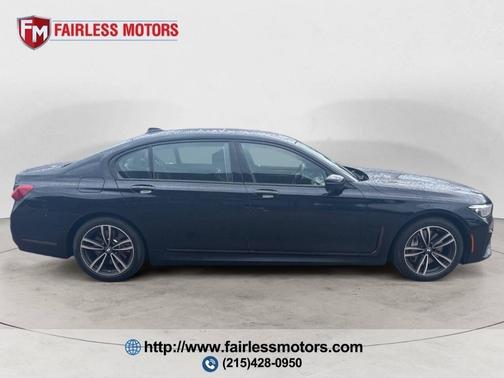 Black Sapphire Metallic 2022 BMW 750 i xDrive