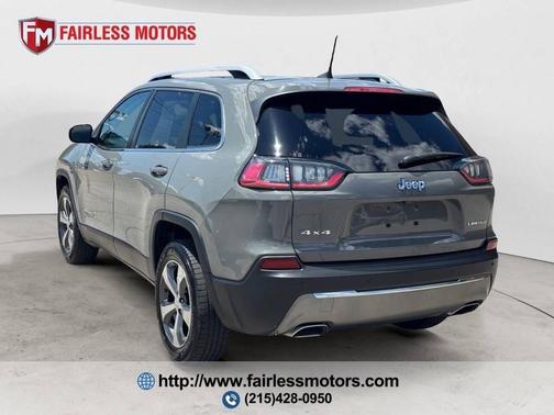 Sting-Gray Clearcoat 2019 Jeep Cherokee Limited