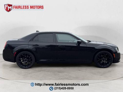 2019 Chrysler 300 S