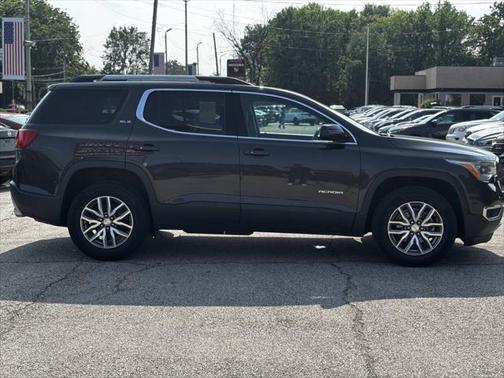 2018 GMC Acadia SLE-2
