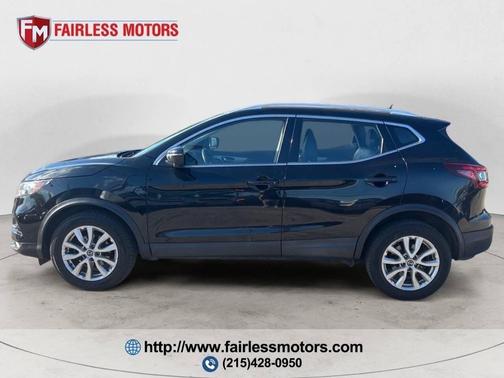 Magnetic Black Pearl 2020 Nissan Rogue Sport SV