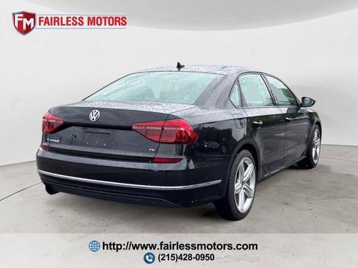 Deep Black Pearl 2019 Volkswagen Passat 2.0T Wolfsburg Edition