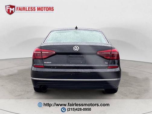Deep Black Pearl 2019 Volkswagen Passat 2.0T Wolfsburg Edition