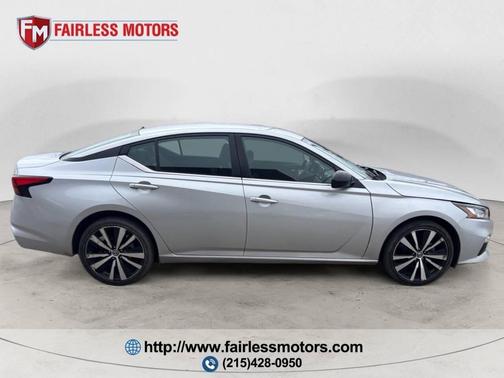 2022 Nissan Altima SR Intelligent AWD